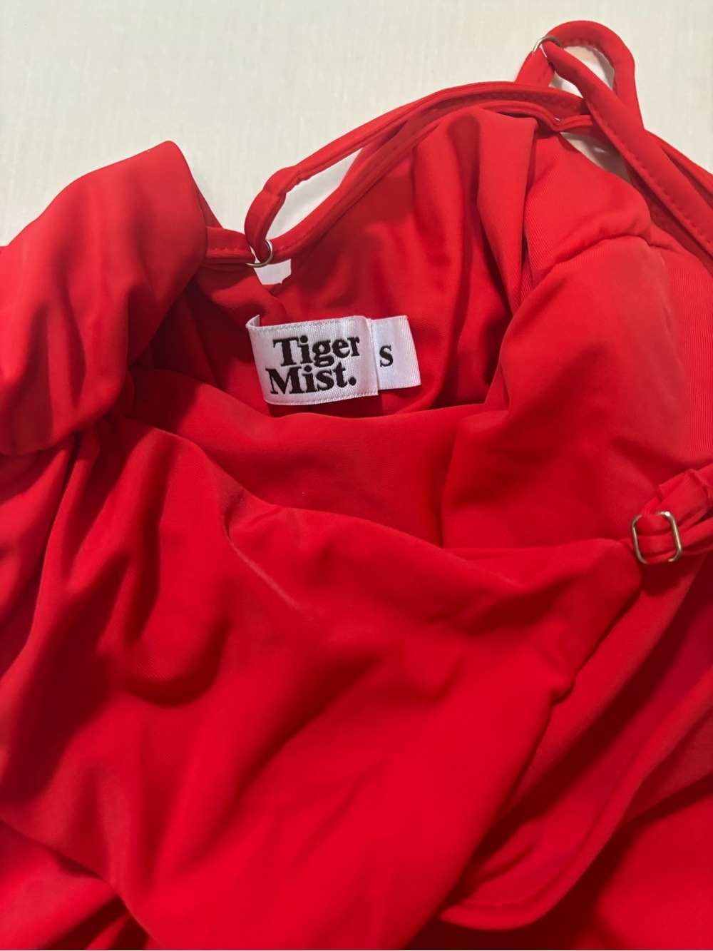 Tiger Mist Red Ruched V-Neck Bodycon Mini Dress - Picture 7 of 8